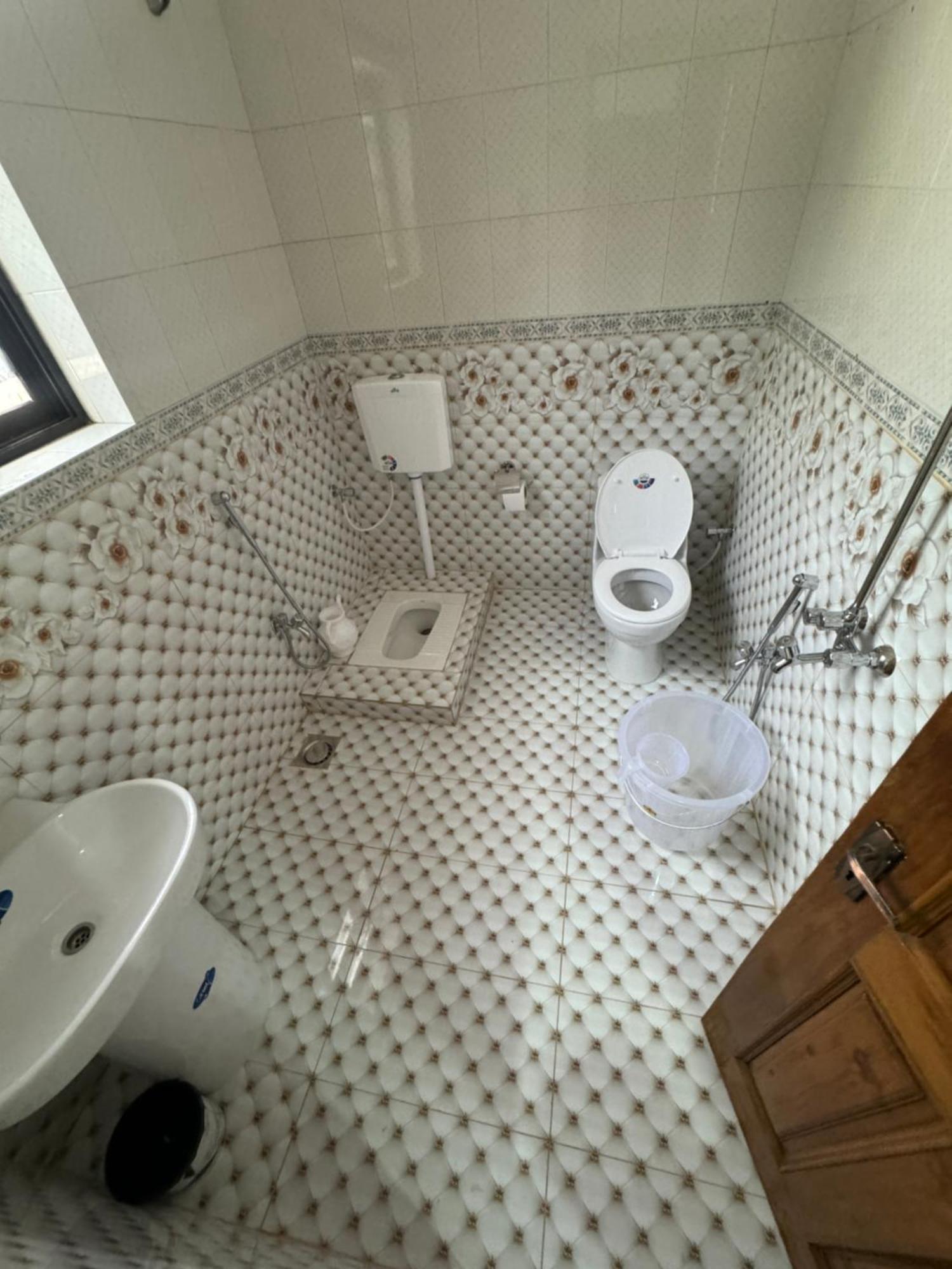 Royal Executive Inn Guest House イスラマバード エクステリア 写真