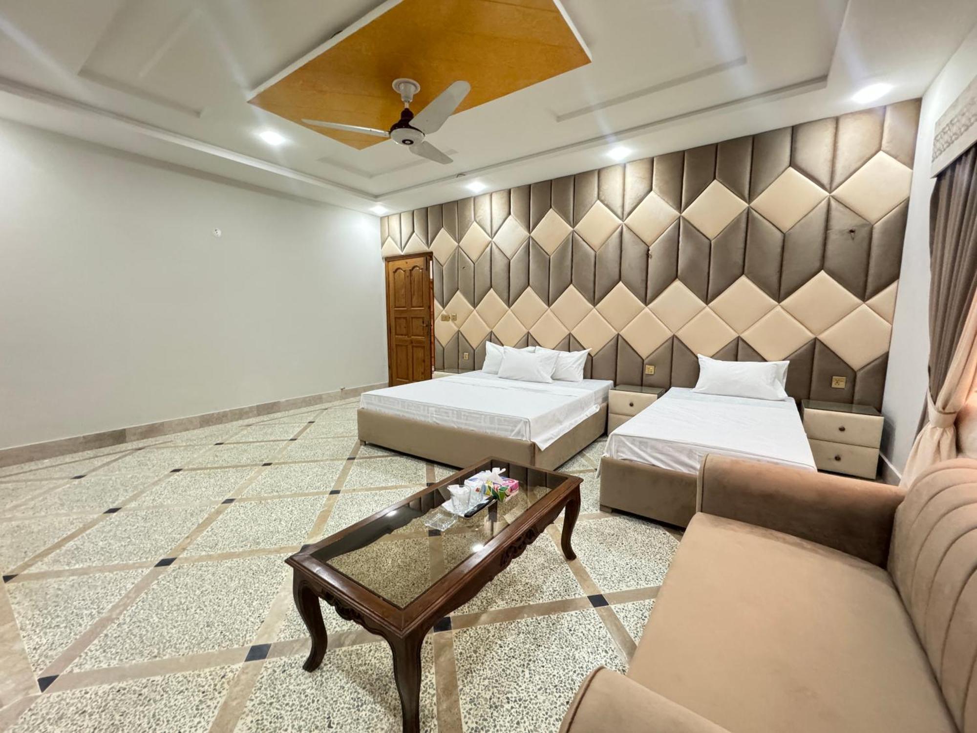 Royal Executive Inn Guest House イスラマバード エクステリア 写真