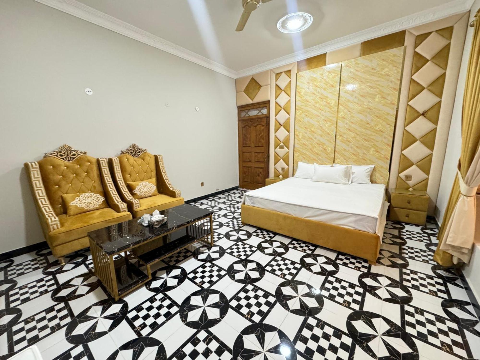 Royal Executive Inn Guest House イスラマバード エクステリア 写真